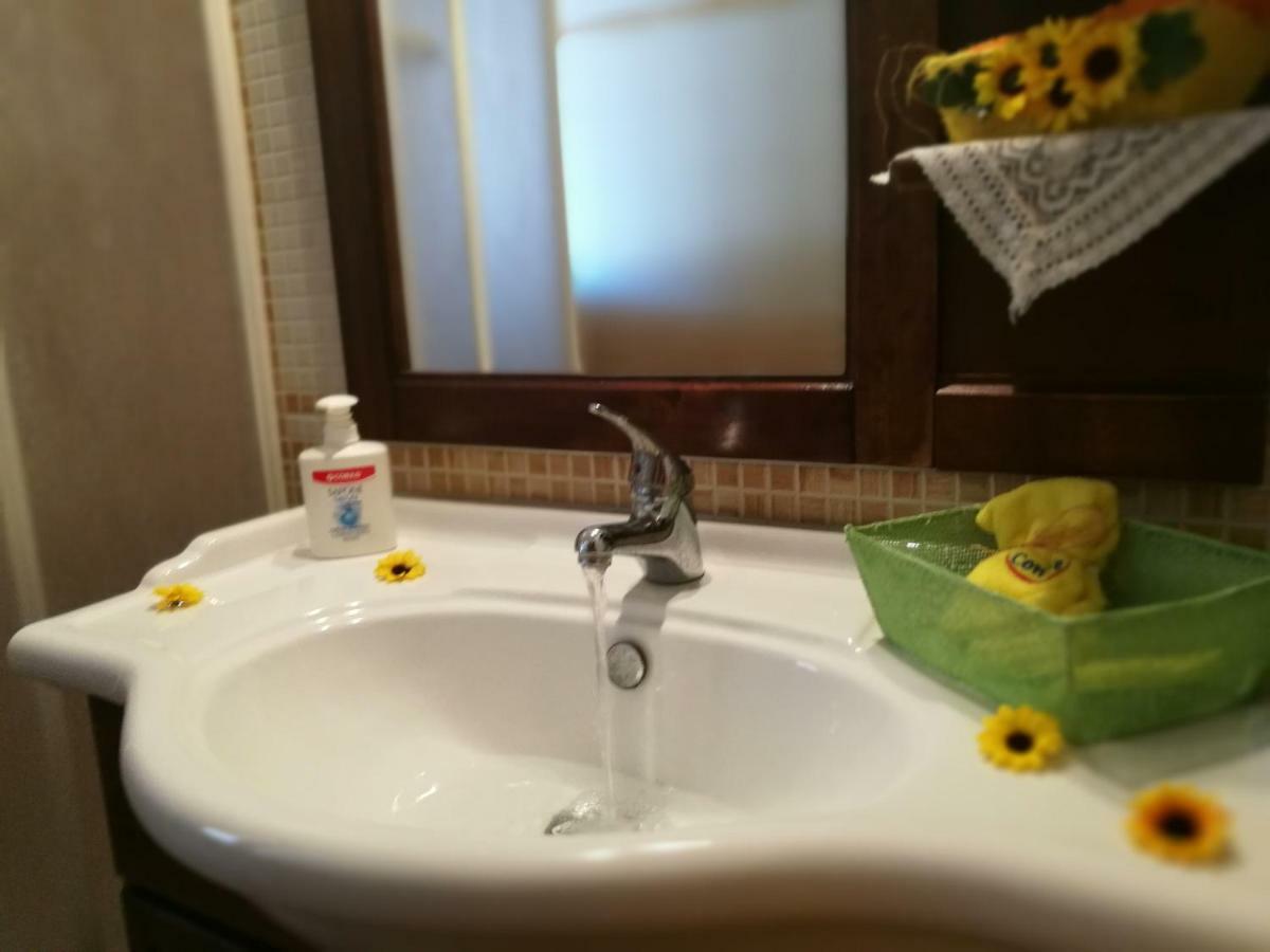 קוסטונאצ'י La Villa Dei Girasoli מראה חיצוני תמונה
