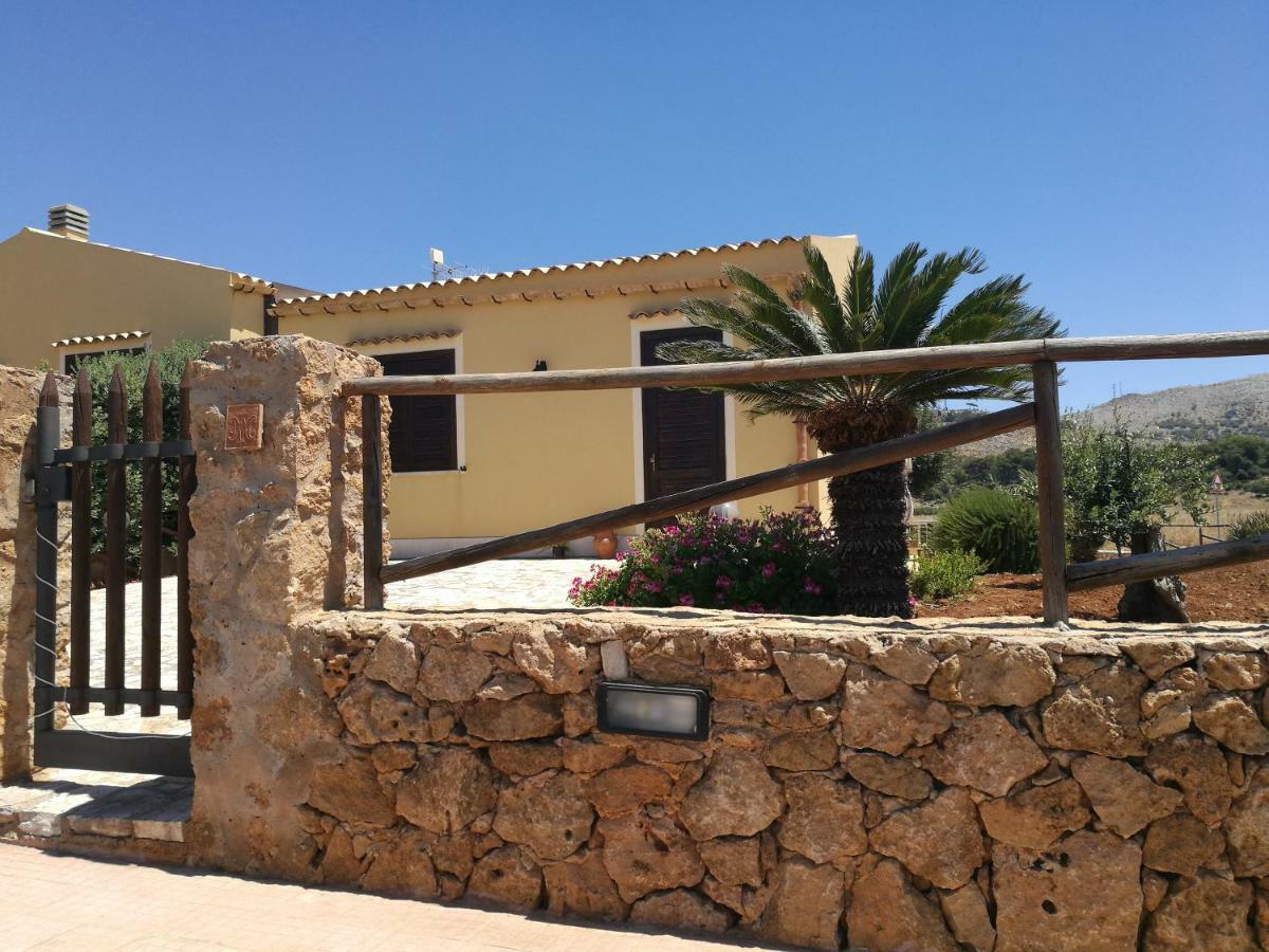 קוסטונאצ'י La Villa Dei Girasoli מראה חיצוני תמונה