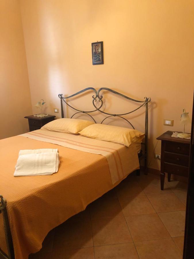 קוסטונאצ'י La Villa Dei Girasoli מראה חיצוני תמונה